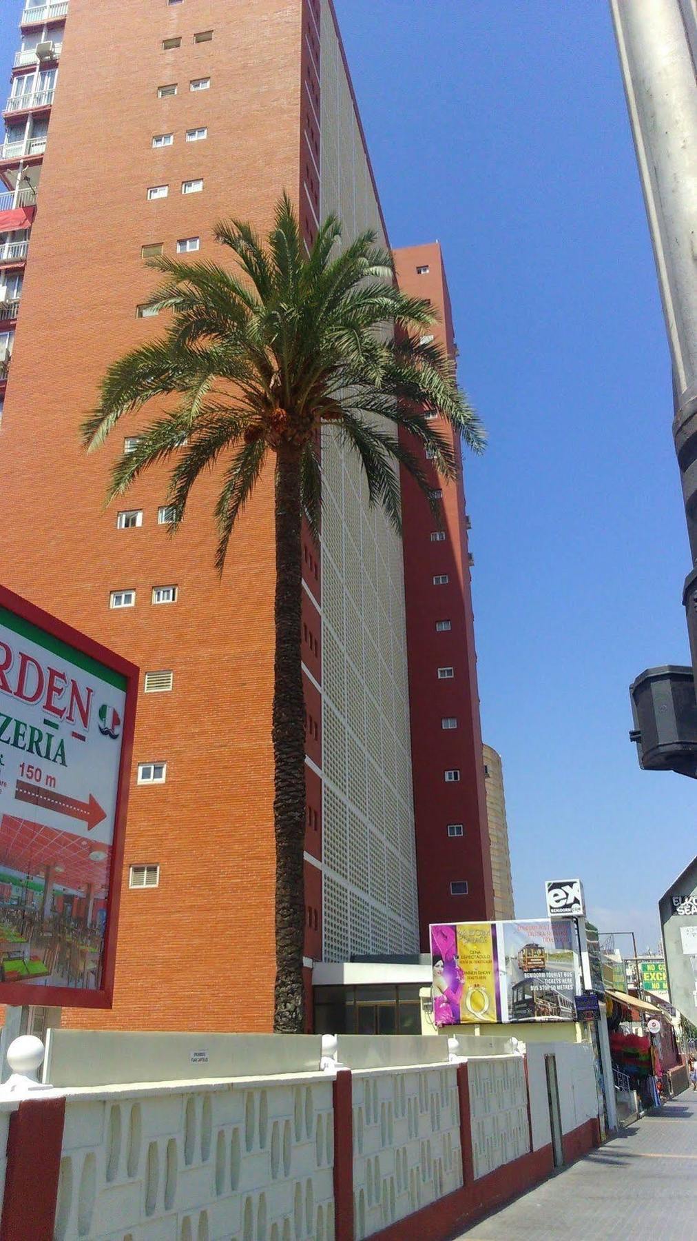 Blue Sky Apartment ベニドルム エクステリア 写真